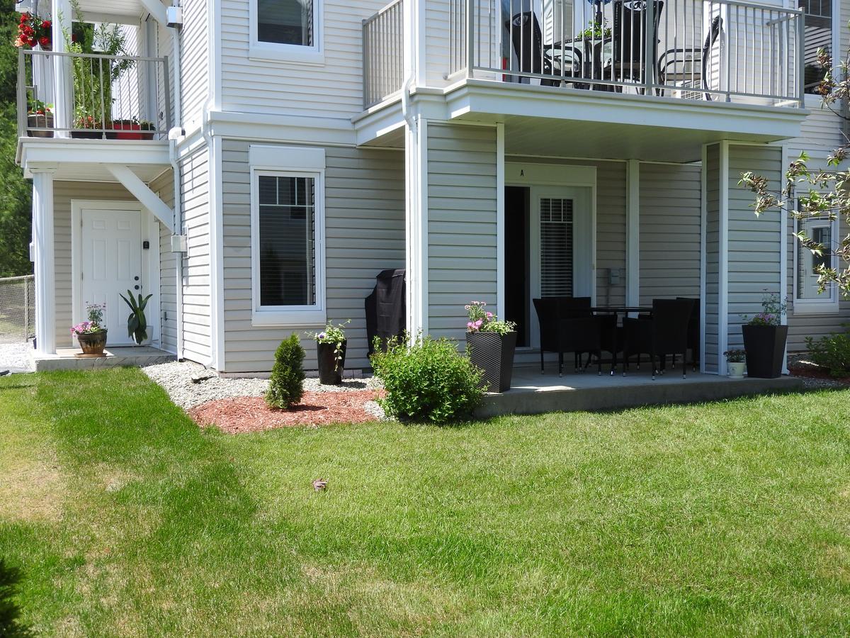 Condo Entre Ville/Nature Magog Exterior photo
